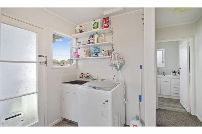 Photo of property in 2/57 Coronation Road, Hillcrest, Auckland, 0627