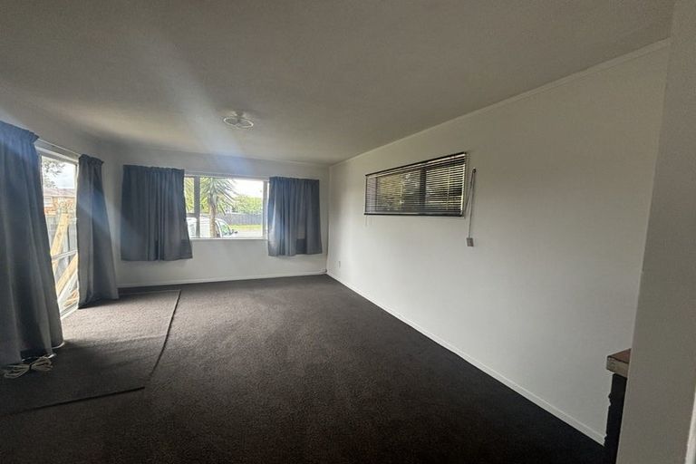 Photo of property in 27 John Walker Drive, Manurewa, Auckland, 2102