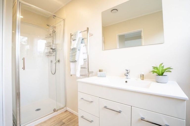 Photo of property in 15b Lenox Grove, Johnsonville, Wellington, 6037