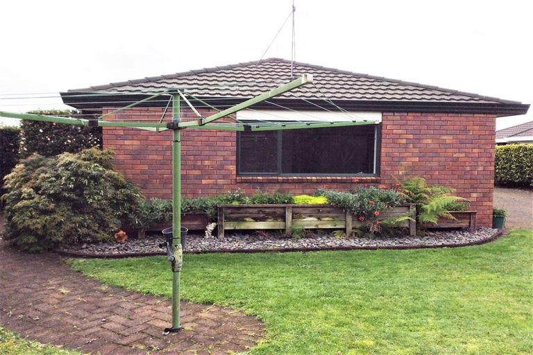 Photo of property in 33 Admiral Crescent, Flagstaff, Hamilton, 3210