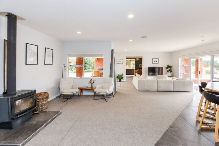 Photo of property in 56 Waughs Road, Aorangi, Feilding, 4775