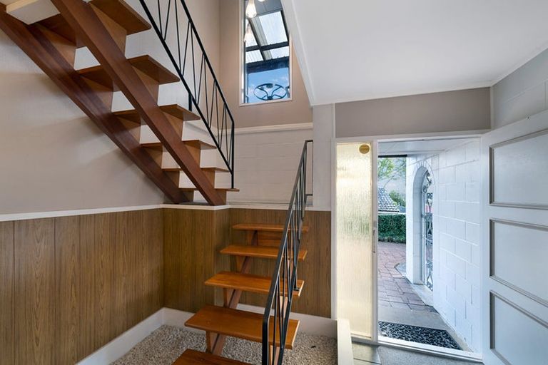 Photo of property in 4 Seakens Way, Glen Eden, Auckland, 0602
