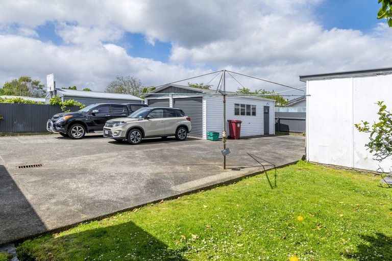 Photo of property in 20 Cargill Street, Levin, 5510