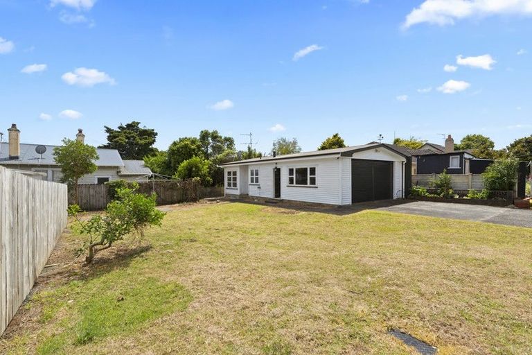 Photo of property in 2a Hamilton Place, Pukekohe, 2120