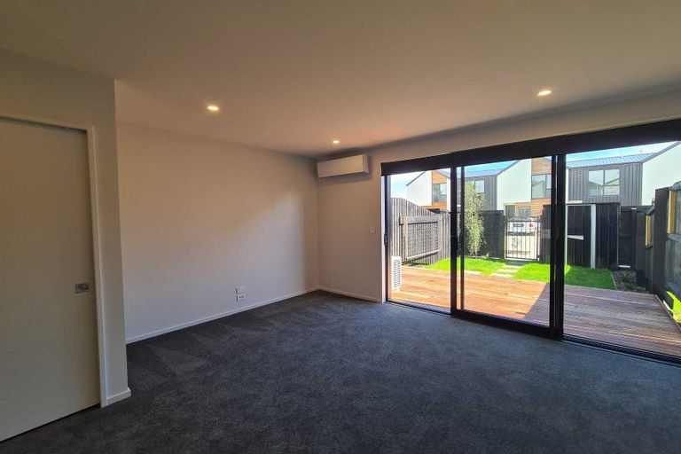 Photo of property in 2/27 New Brighton Road, Shirley, Christchurch, 8061
