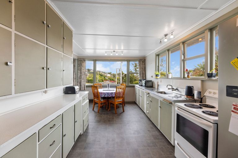 Photo of property in 10 Thesis Street, Halfway Bush, Dunedin, 9010