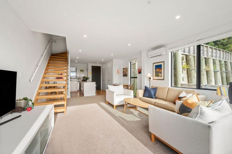 Photo of property in 10/52 High Street, Island Bay, Wellington, 6023