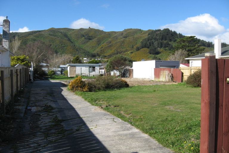 Photo of property in 58 Wellington Road, Wainuiomata, Lower Hutt, 5014