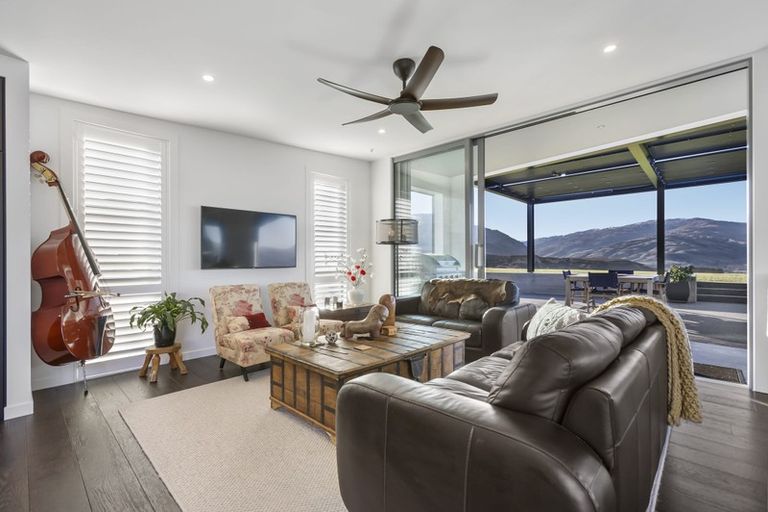 Photo of property in 102 Hall Road, Bannockburn, Cromwell, 9384