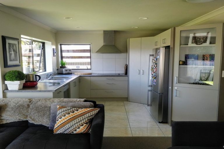 Photo of property in 102a Pah Road, Papatoetoe, Auckland, 2025