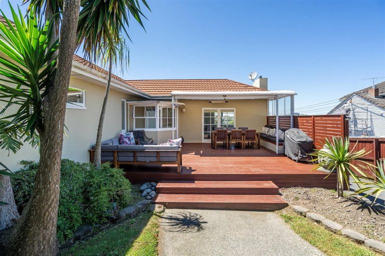 Photo of property in 1/22 Onepoto Road, Hauraki, Auckland, 0622