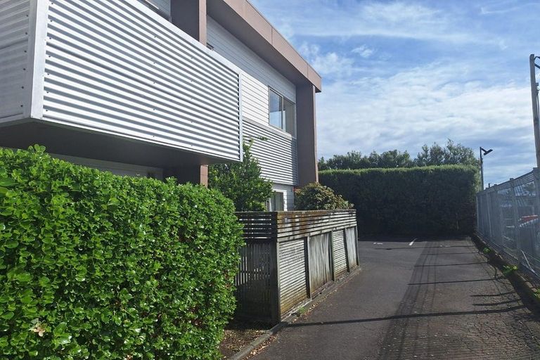 Photo of property in 14 Hoteo Avenue, Papatoetoe, Auckland, 2025