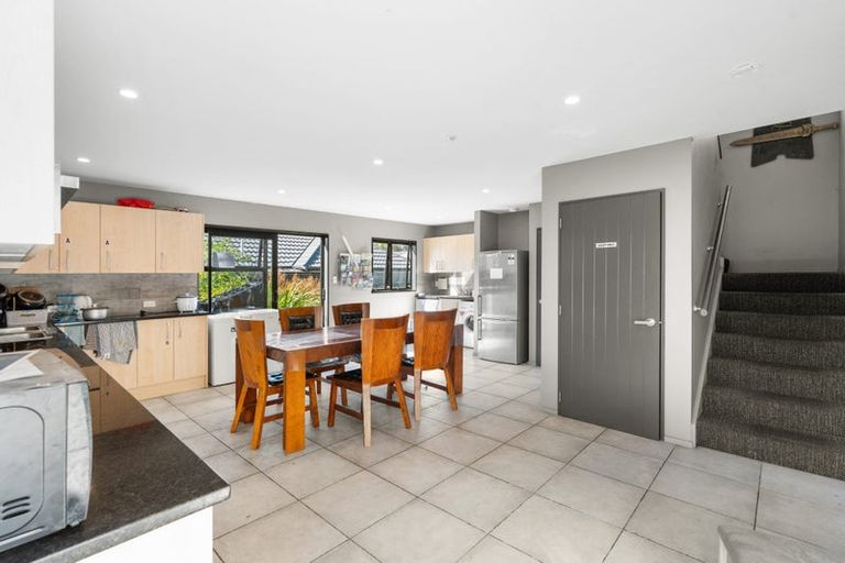 Photo of property in 5 Wharenui Road, Upper Riccarton, Christchurch, 8041