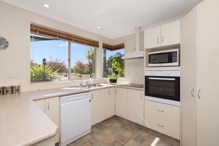Photo of property in 107 Sterling Gate Drive, Bethlehem, Tauranga, 3110