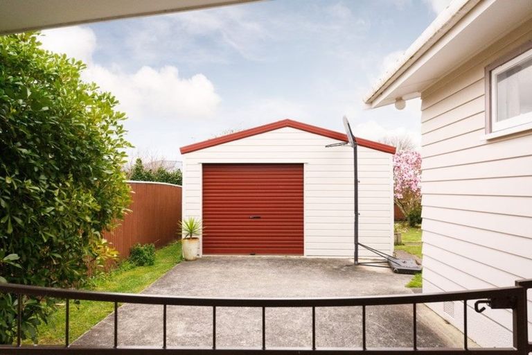 Photo of property in 14 Nairn Crescent, Awapuni, Palmerston North, 4412
