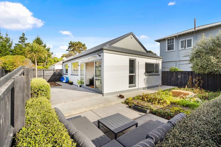 Photo of property in 1/41 Bowhill Road, New Brighton, Christchurch, 8083