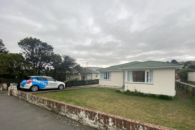 Photo of property in 148 Main Road, Tawa, Wellington, 5028