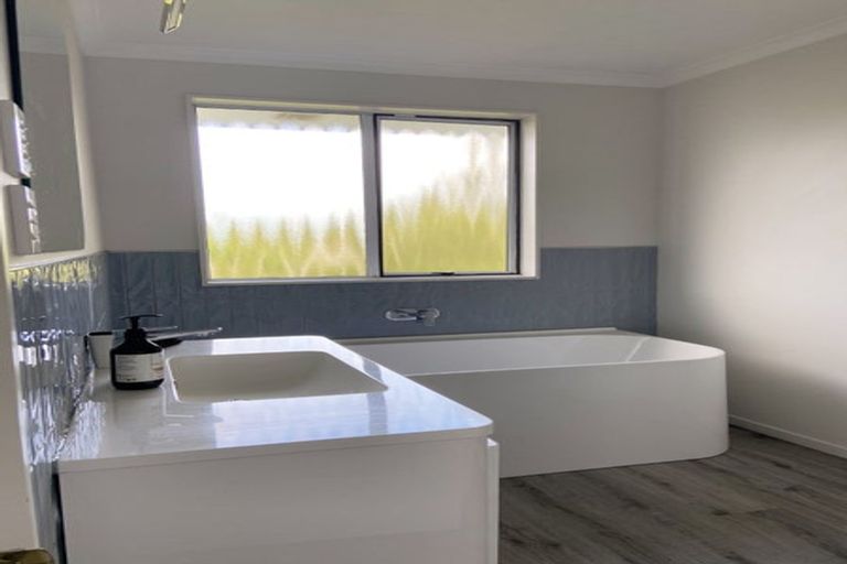 Photo of property in 27 Millar Street, Terrace End, Palmerston North, 4410