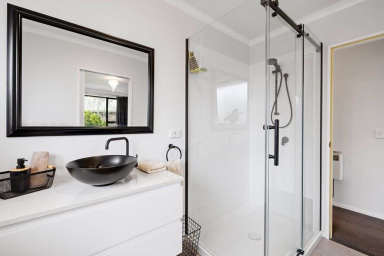 Photo of property in 19 Farnborough Drive, Nawton, Hamilton, 3200