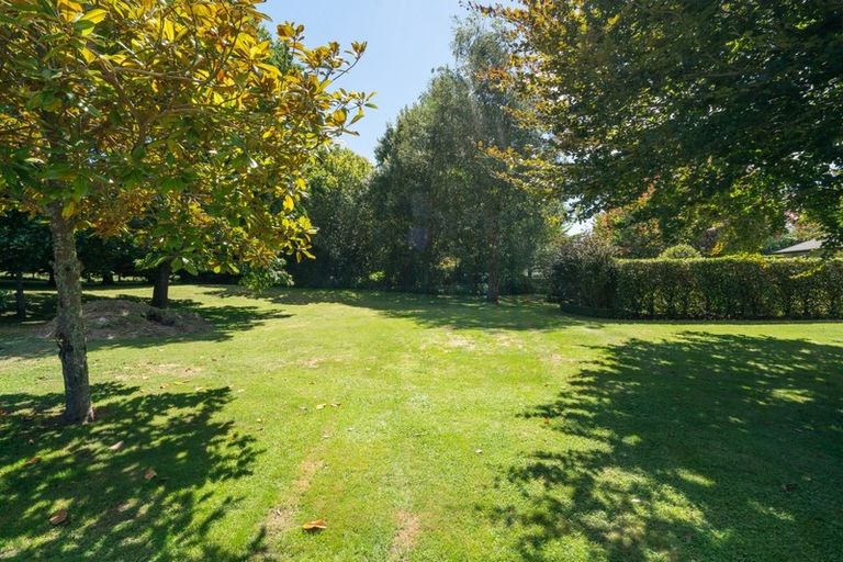 Photo of property in 344 Gillespie Place, Acacia Bay, Taupo, 3385