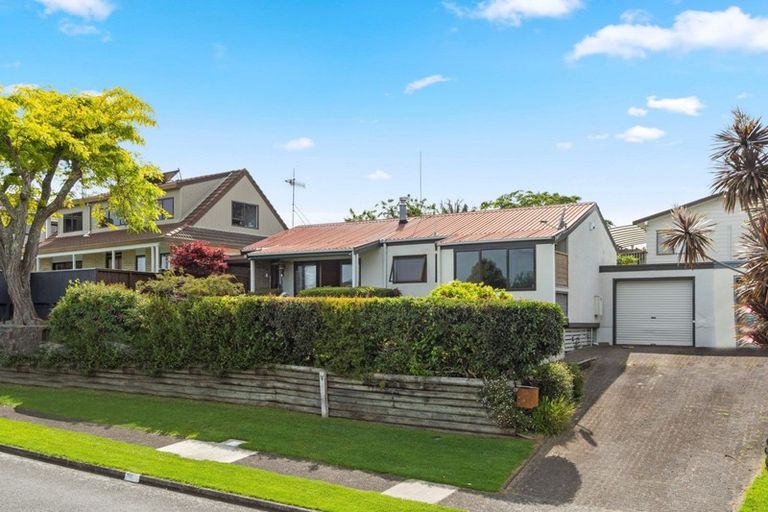 Photo of property in 2b Forrester Drive, Welcome Bay, Tauranga, 3112