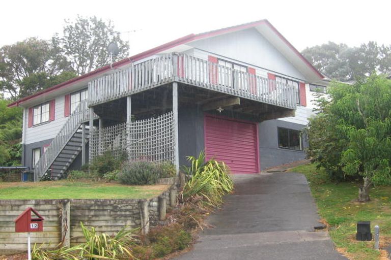 Photo of property in 12 Kupari Place, Totara Vale, Auckland, 0629