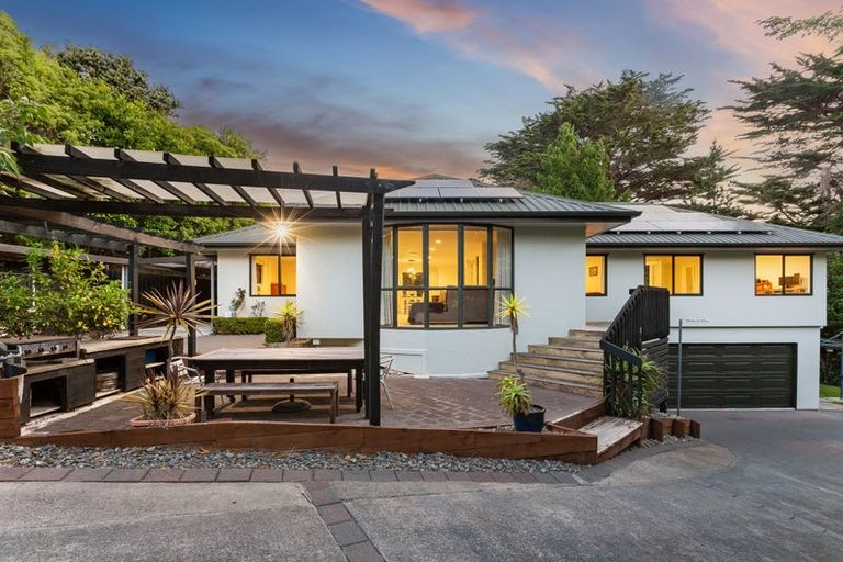 Photo of property in 4 Joseph Banks Drive, Whitby, Porirua, 5024