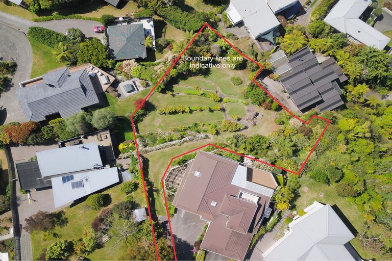 Photo of property in 1/5 Sylvia Place, Acacia Bay, Taupo, 3330