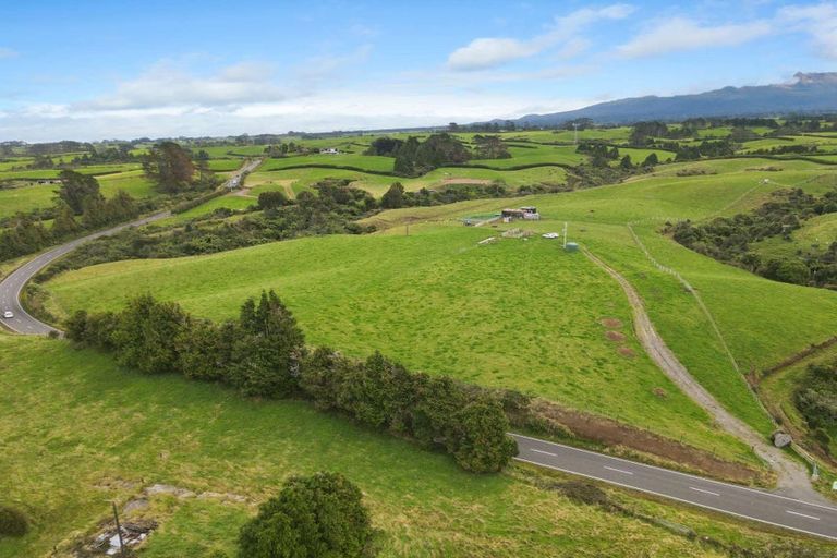 Photo of property in 718 Opunake Road, Cardiff, 4391