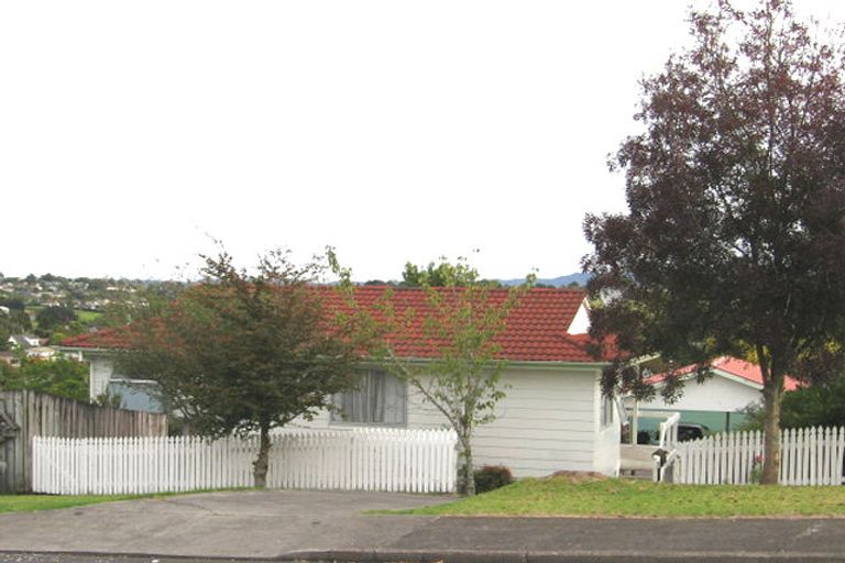 Photo of property in 7 Fitzherbert Avenue, West Harbour, Auckland, 0618