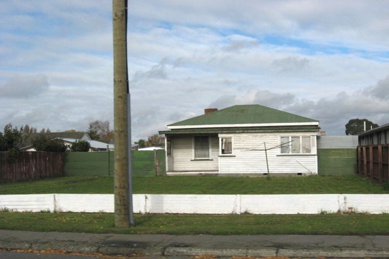 Photo of property in 133 Sawyers Arms Road, Northcote, Christchurch, 8052