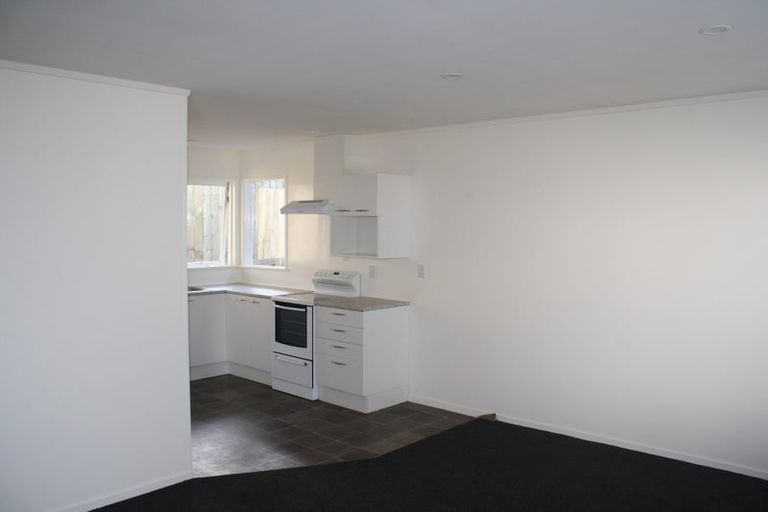 Photo of property in 2/119 Nile Road, Milford, Auckland, 0620