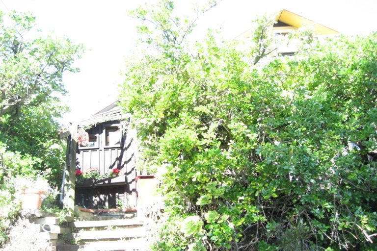 Photo of property in 10 Bridle Path, Lyttelton, 8082