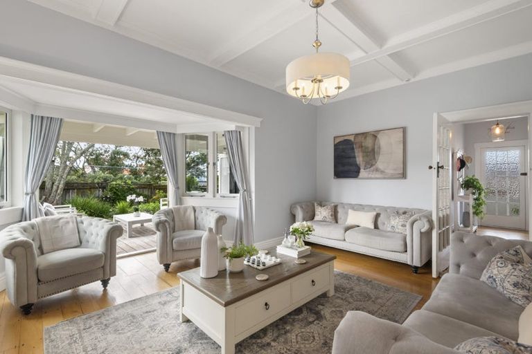 Photo of property in 41 Lake Road, Devonport, Auckland, 0624