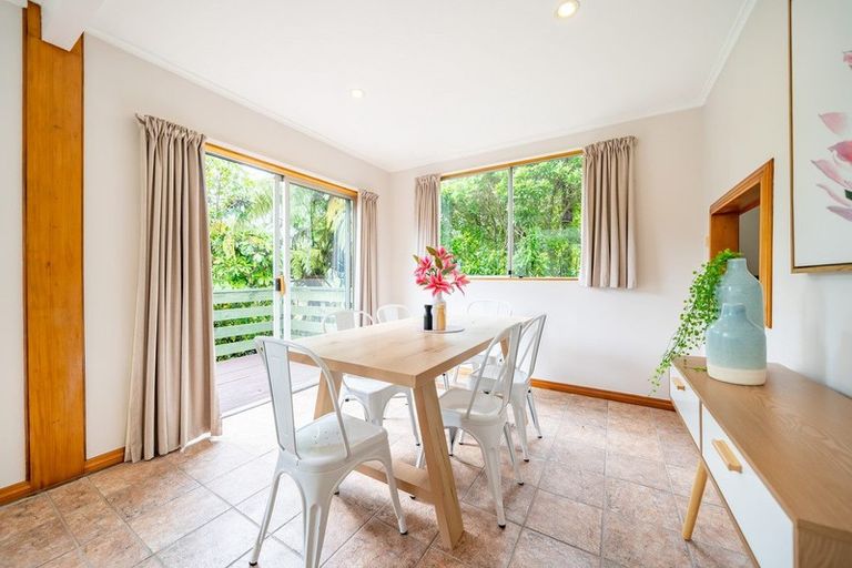 Photo of property in 55 Wyndham Road, Pinehaven, Upper Hutt, 5019