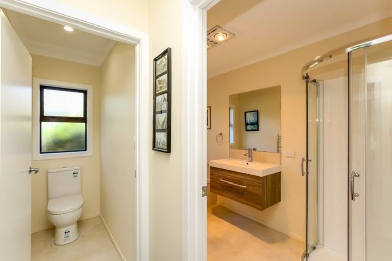 Photo of property in 44 Magnolia Drive, Westown, New Plymouth, 4310