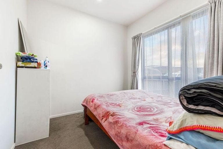 Photo of property in 13 Matakohe Road, Westgate, Auckland, 0814