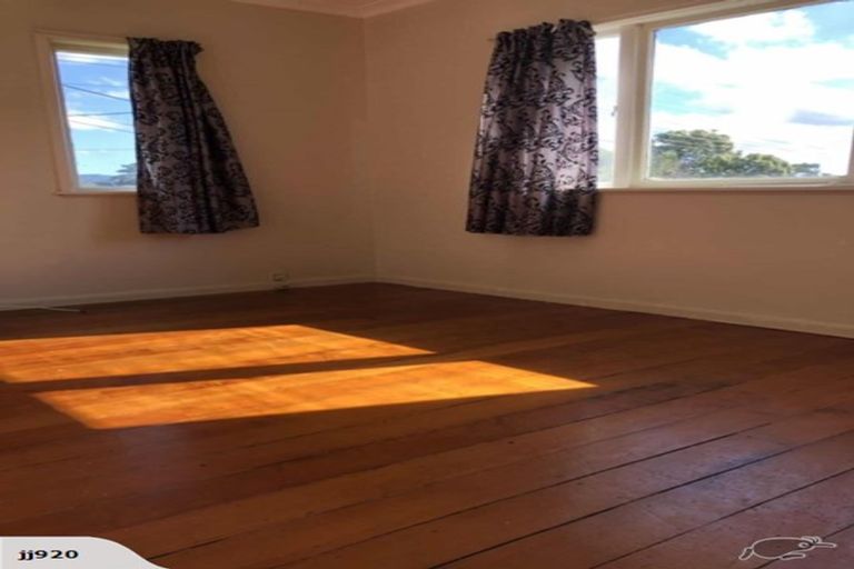 Photo of property in 17a Kereru Street, Henderson, Auckland, 0612