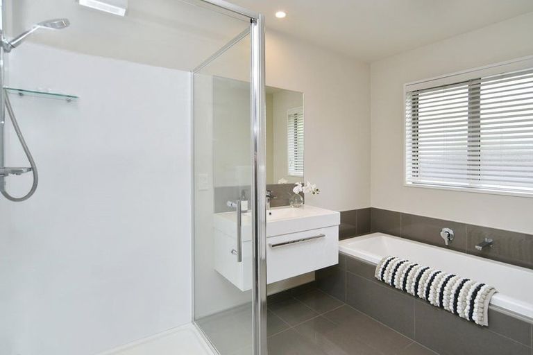 Photo of property in 8 Churchill Drive, Rangiora, 7400