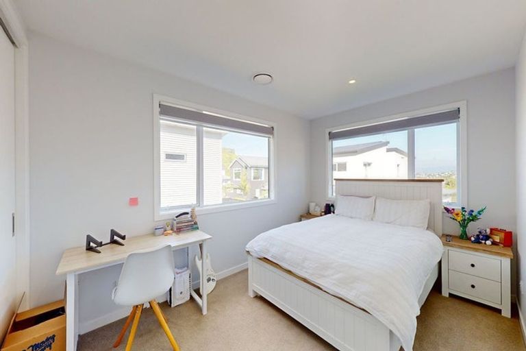 Photo of property in 92 Silverstream Road, Crofton Downs, Wellington, 6035