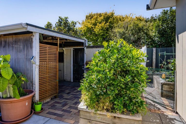 Photo of property in 50 Leslie Street, Waitara, 4320