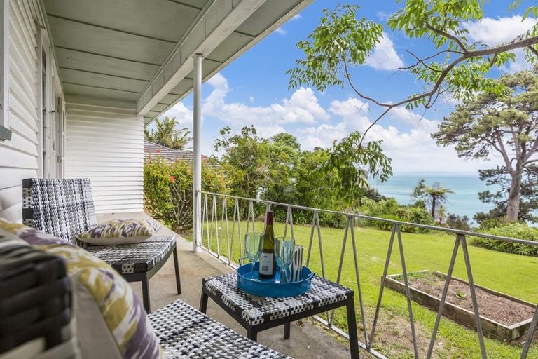 Photo of property in 14 Monyash Road, Manly, Whangaparaoa, 0930