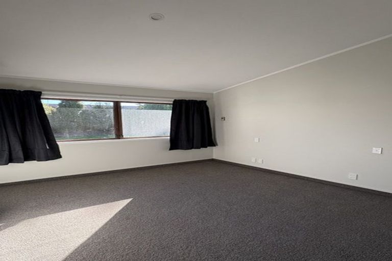 Photo of property in 39 Upham Crescent, Taradale, Napier, 4112
