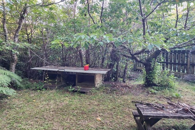 Photo of property in 30 Crest Road, Akatarawa, Upper Hutt, 5372