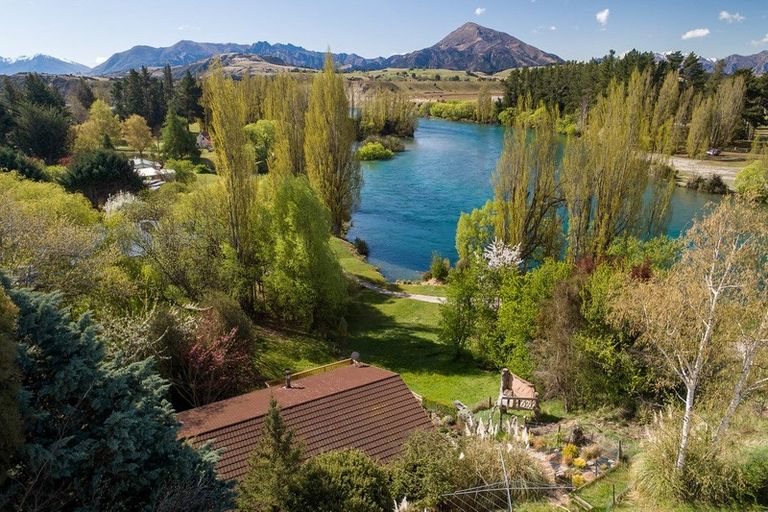 Photo of property in 68 Alison Avenue, Albert Town, Wanaka, 9305