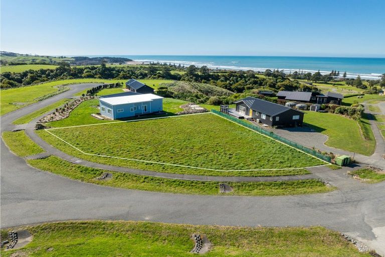 Photo of property in 30 Tama Road, Riversdale Beach, Masterton, 5872