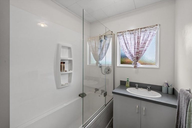 Photo of property in 30a Tarawera Street, Ohauiti, Tauranga, 3112
