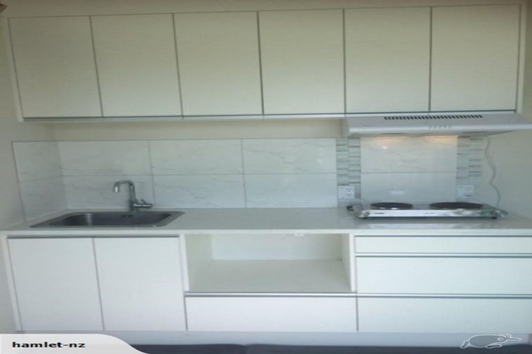 Photo of property in 415 Ormiston Road, Flat Bush, Auckland, 2019