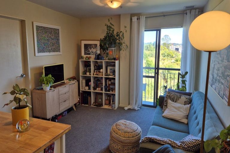 Photo of property in 5c/17 Crown Lynn Place, New Lynn, Auckland, 0600
