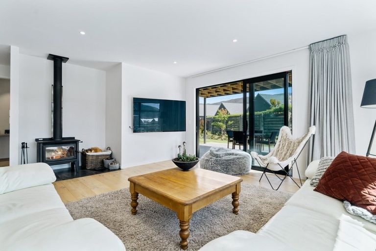 Photo of property in 41 Infinity Drive, Wanaka, 9305